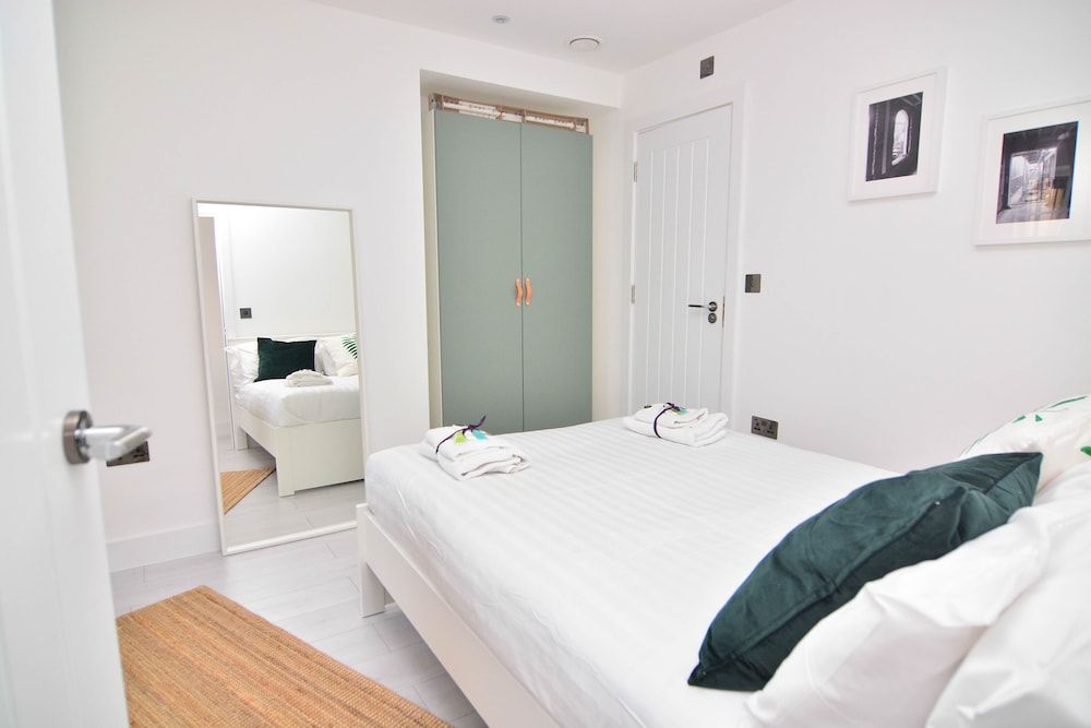 MACARENA WHARF Apartments Deluxe Apartment, 2 Bedrooms, Patio 11