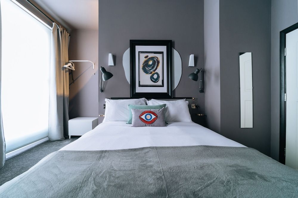 The Warwick by Aura Collection Classic Double Room 18