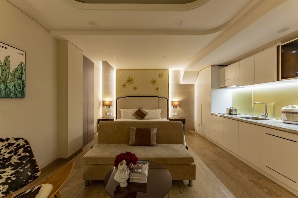 Golden Tree Hotel & Apartment Basement Apartment 7