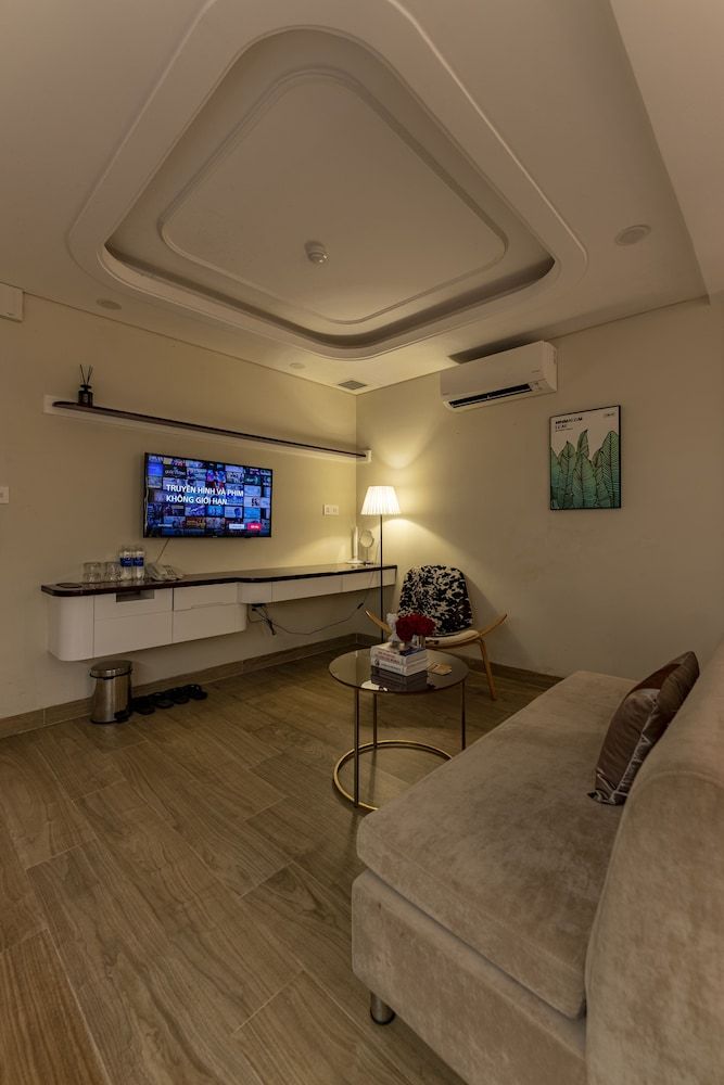 Golden Tree Hotel & Apartment Basement Apartment 9