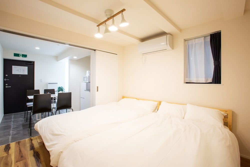 undefined Sport Tokyo 8