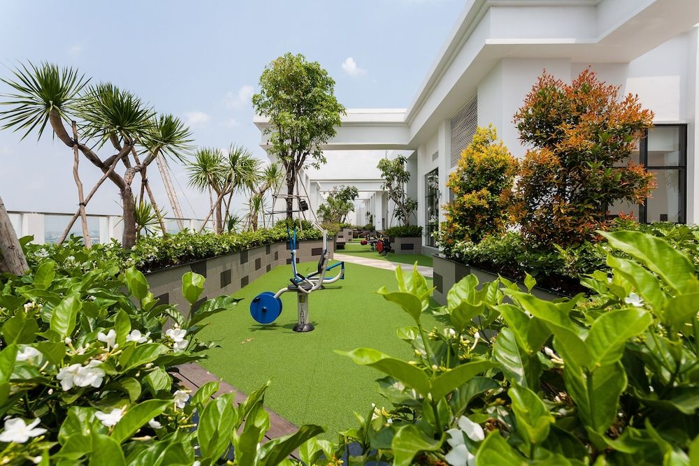 undefined Justay Tresor Bach Dang River 10