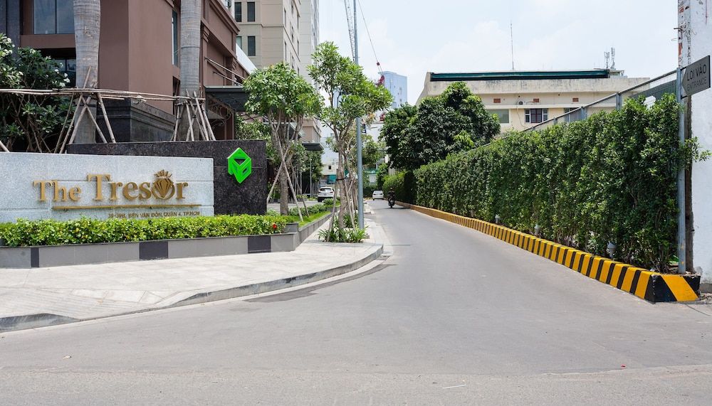 undefined Justay Tresor Bach Dang River 6