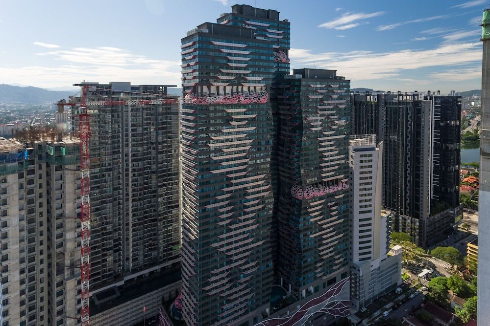 undefined OYO Home 89396 Indescribable 3br Arte Plus 4