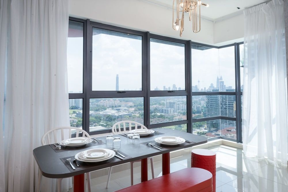 OYO Home 89396 Indescribable 3br Arte Plus Classic Room 10