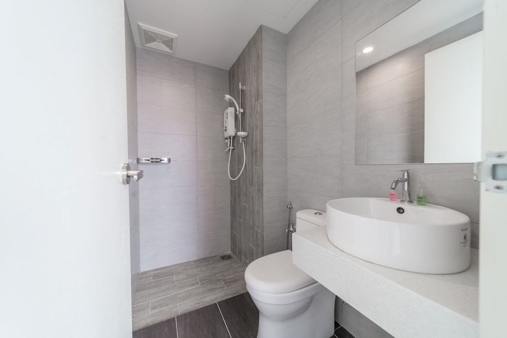 OYO Home 89396 Indescribable 3br Arte Plus Classic Room 26