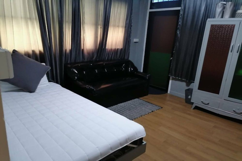 Senior Single Room