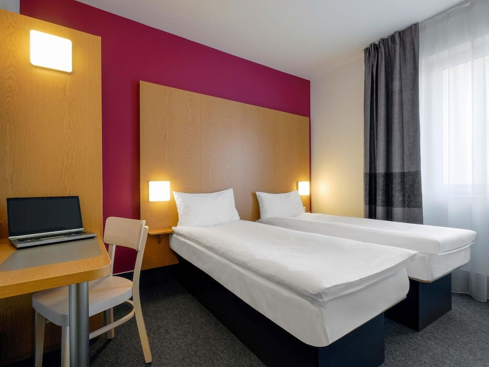 undefined B&B Hotel Prague-City 10