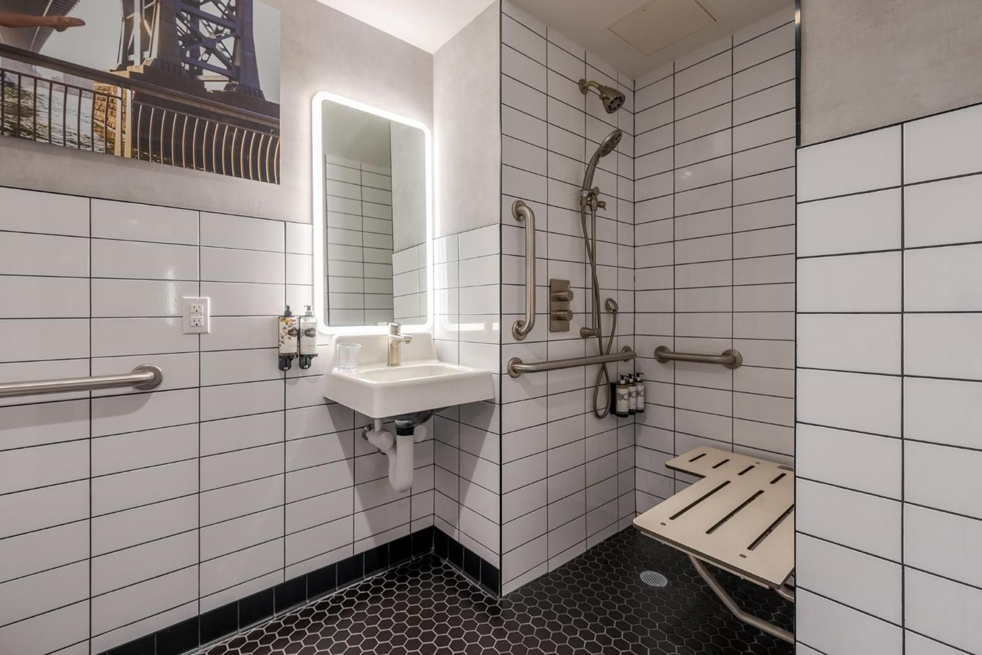 ADA - Junior Suite with Balcony and View