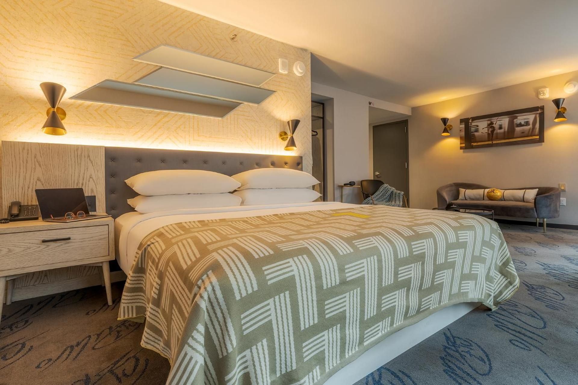 ADA - Junior Suite with Balcony and View
