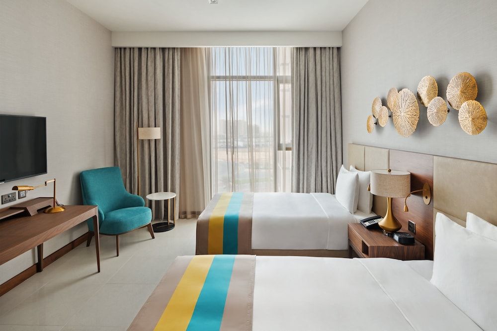 Standard Room, 2 Twin Beds, Pool View
