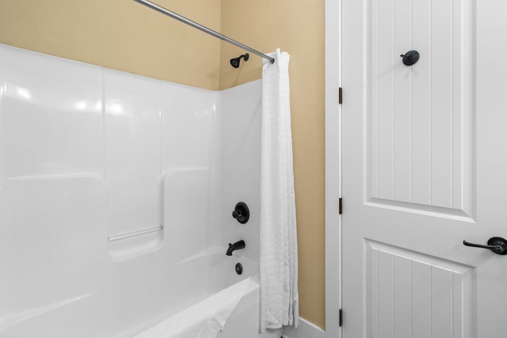 North Beach Resort & Villas Flat Deluxe One Bedroom Luxury Villa 5