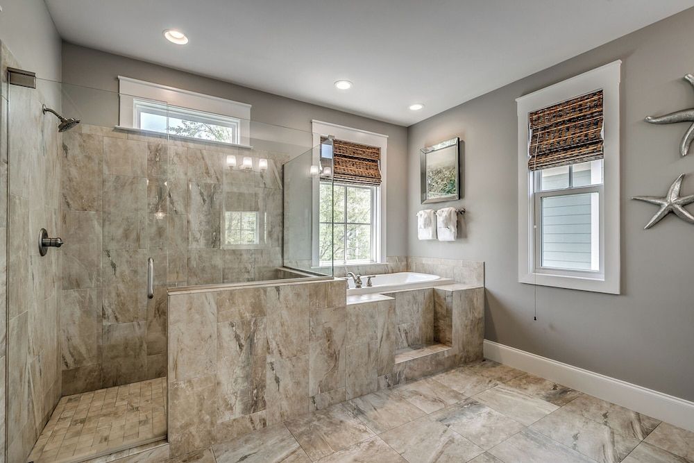 North Beach Resort & Villas 4985 Whitepoint Four Bedroom House 10