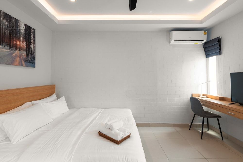 undefined Luxury Pool Villa 6BR 6