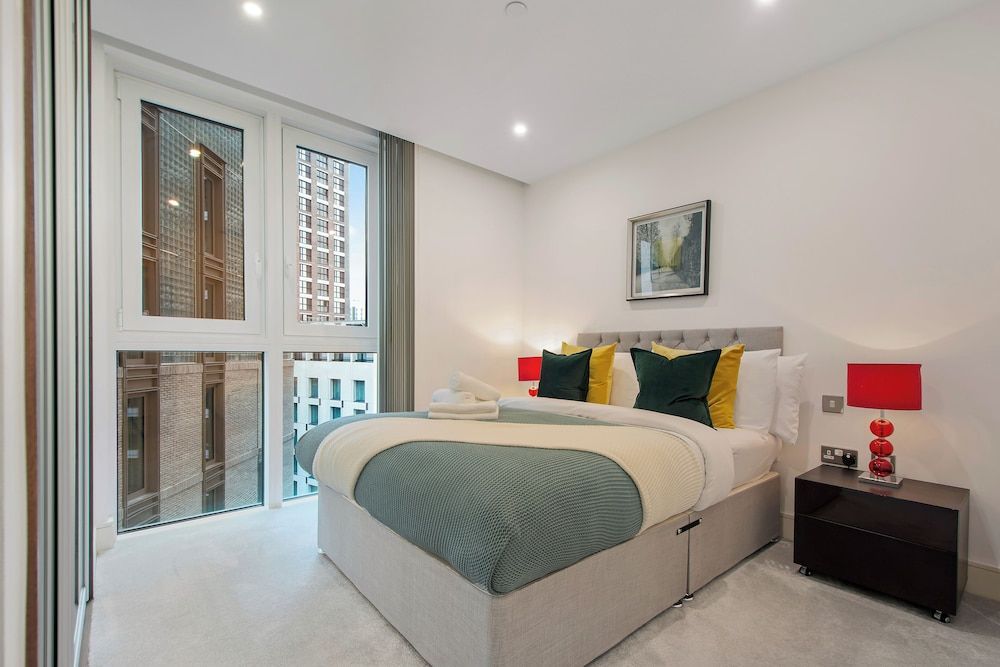 undefined One Bedroom apartment in Aldgate 3