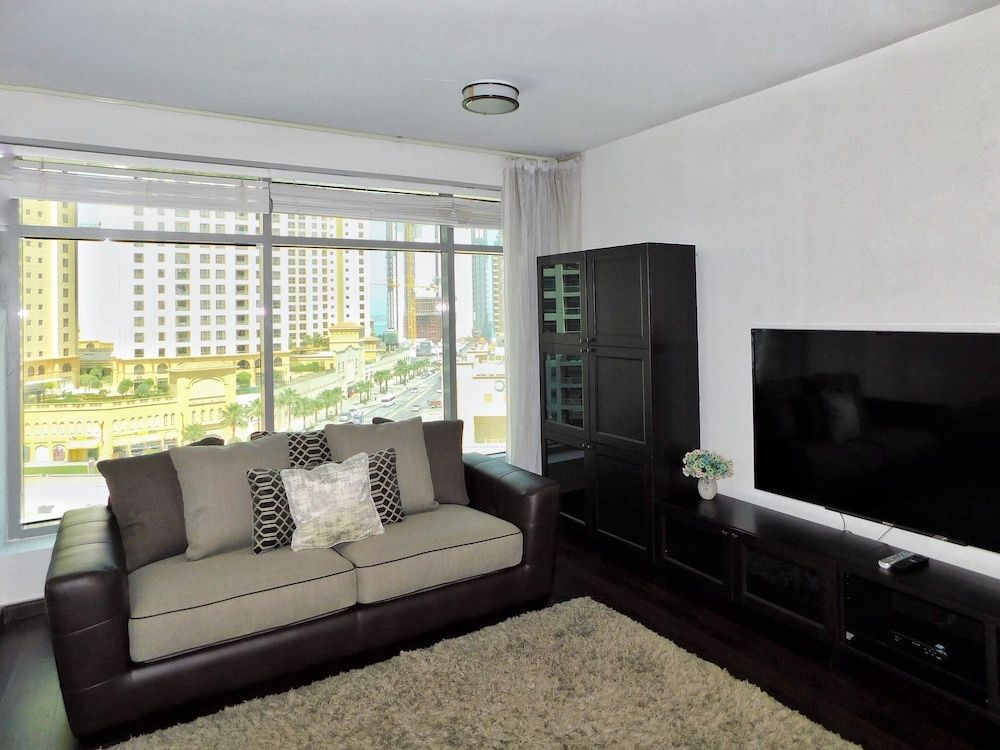 undefined Luton Vacation Homes Park Island 7