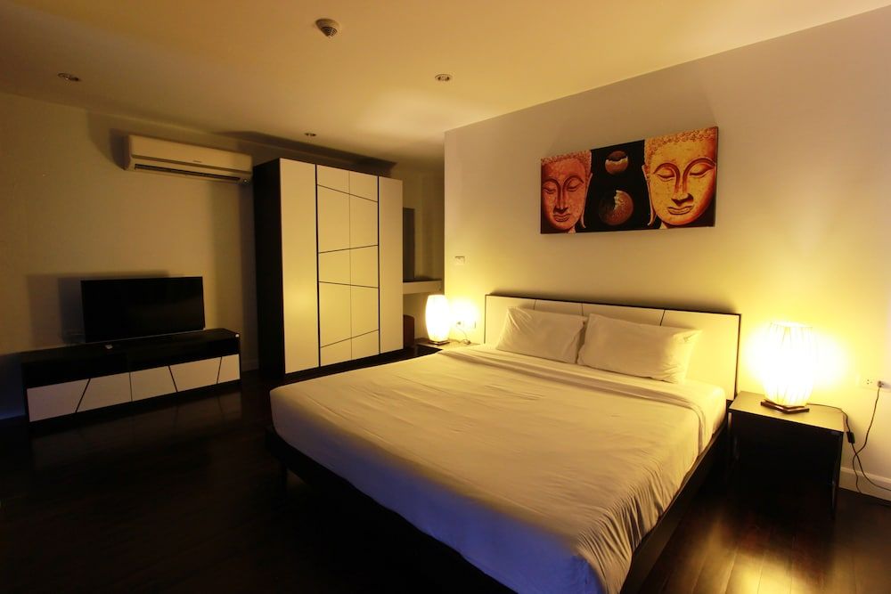 undefined The Unity Patong 9