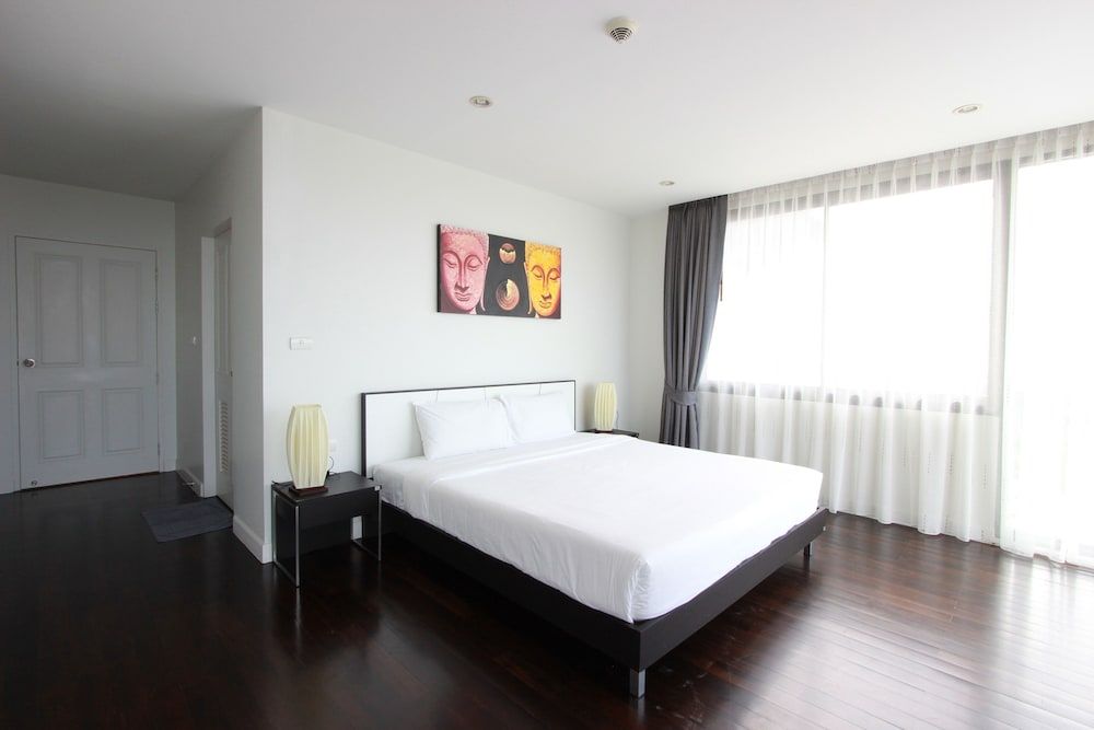 undefined The Unity Patong 5