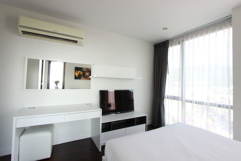 undefined The Unity Patong 10