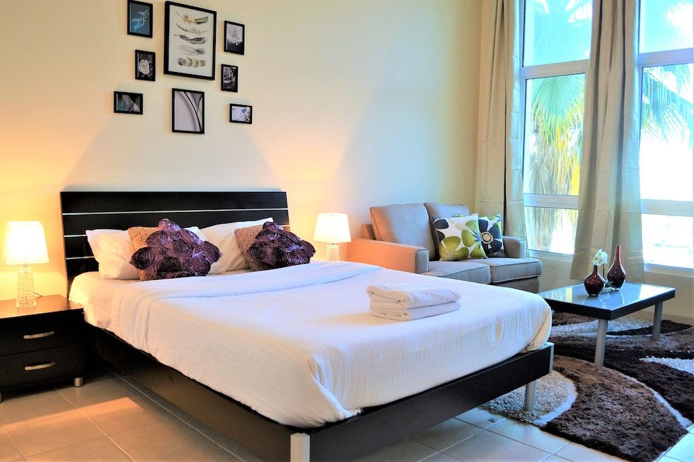 undefined MCLN - Spacious Furnished Studio 3