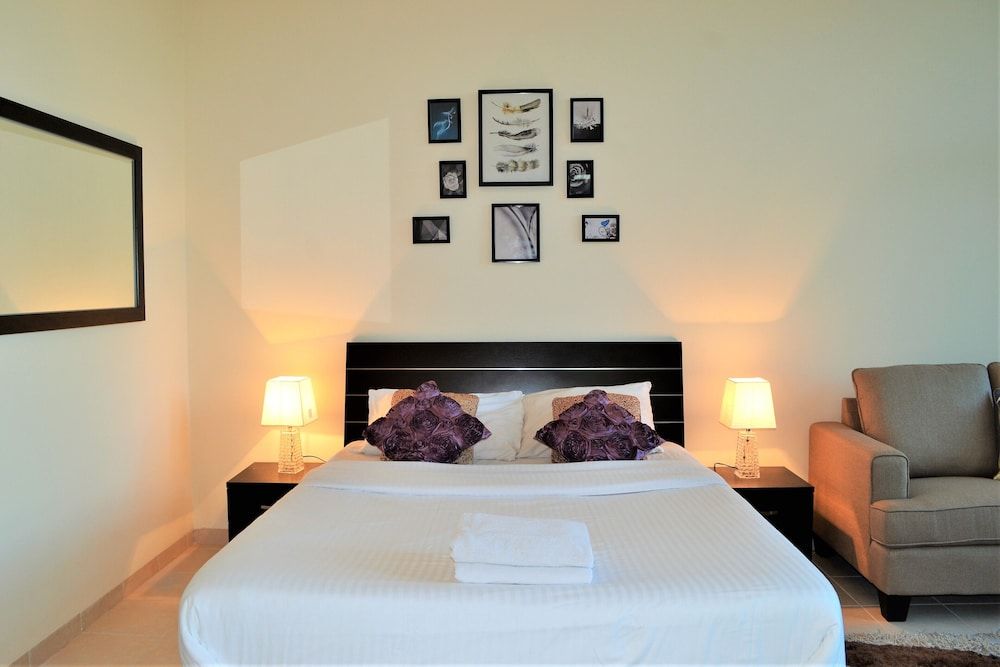 undefined MCLN - Spacious Furnished Studio 4