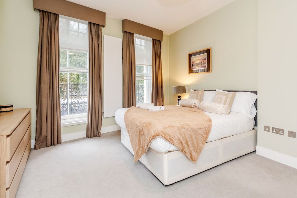 Stylish 3 Bed 3 bath in Kens High St Luxury Apartment, 3 Bedrooms 11