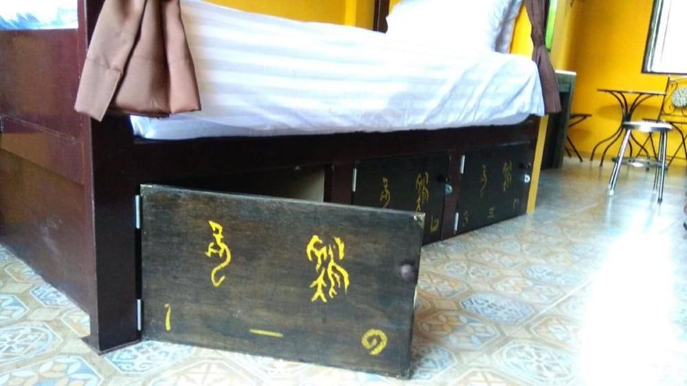 undefined Long Feng Hostel Bangkok 8