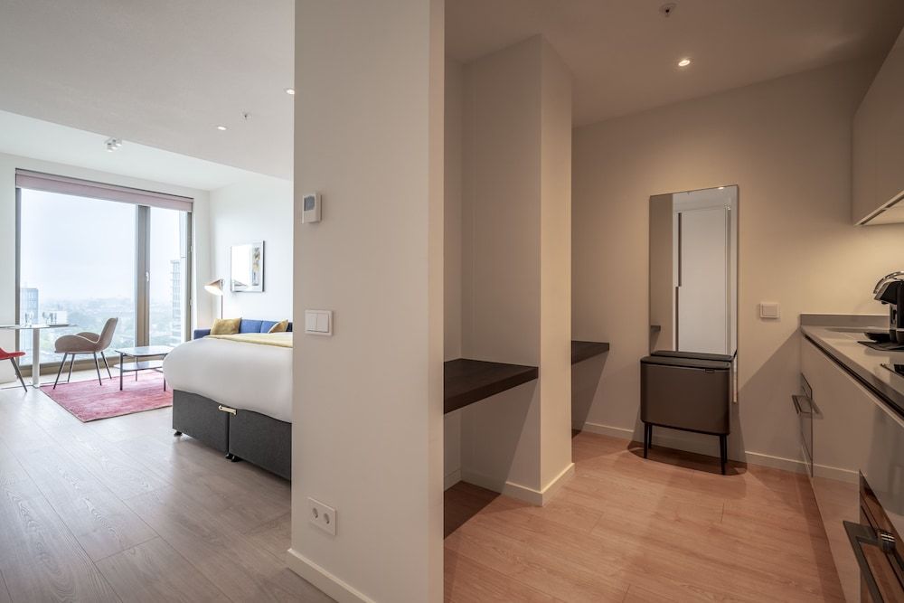 PREMIER SUITES PLUS Amsterdam Loft 5