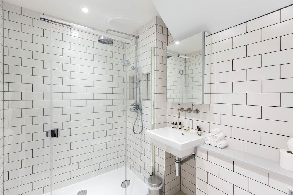 Urban Chic - Rathbone Standard One Bedroom Apartment 8