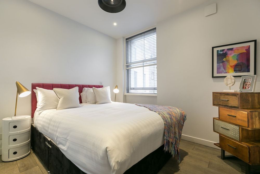 Urban Chic - Rathbone Standard One Bedroom Apartment 4