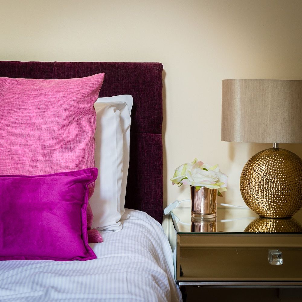 undefined Spacious 2-bedroom Apartment in Mayfair 8