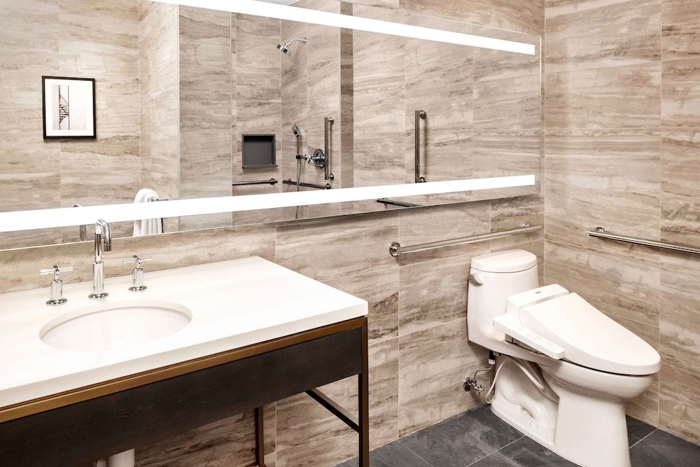 undefined Hilton Club The Central at 5th New York 6