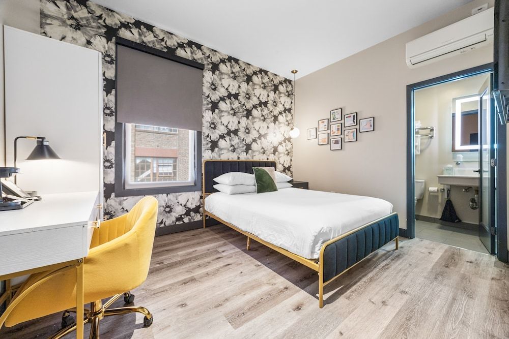 Hotel EPIK Standard Room, 1 Queen Bed 4