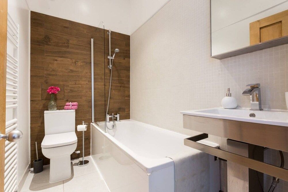 Bright and Beautiful 2 Bed Flat Near Hyde Park Apartment (2 Bedrooms) 17