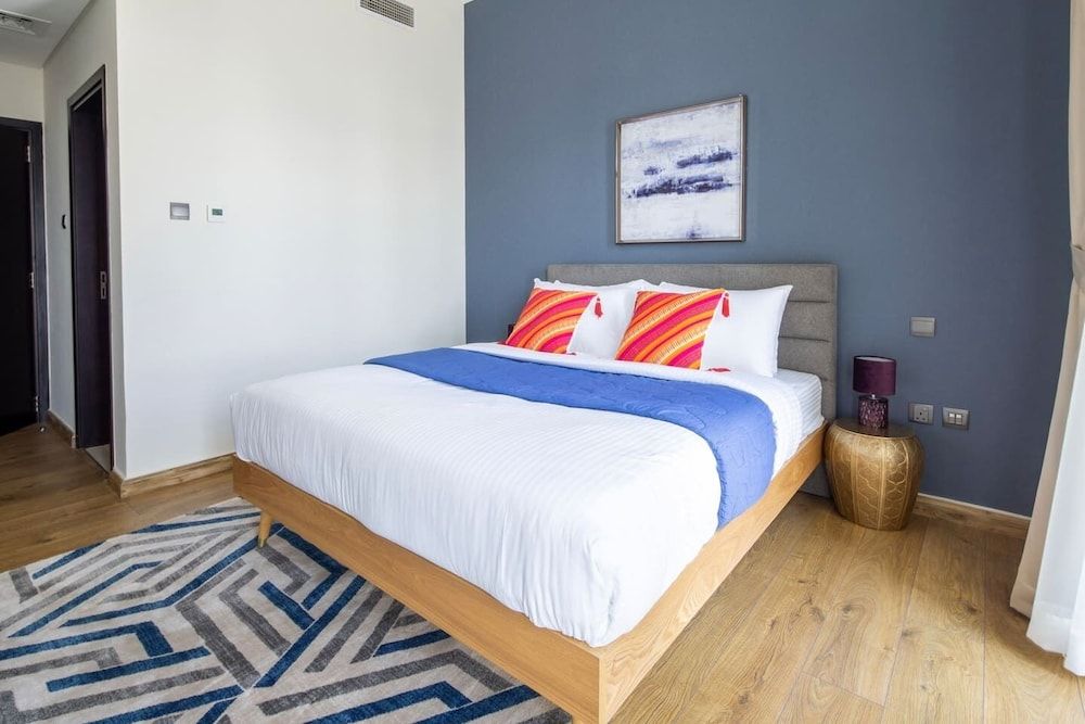 undefined Stunning 2BR With Study in Prime Downtown Dubai - Sleeps 5! 6