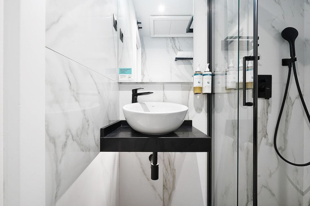 Numa Madrid Goya Medium Studio with Kitchenette 6