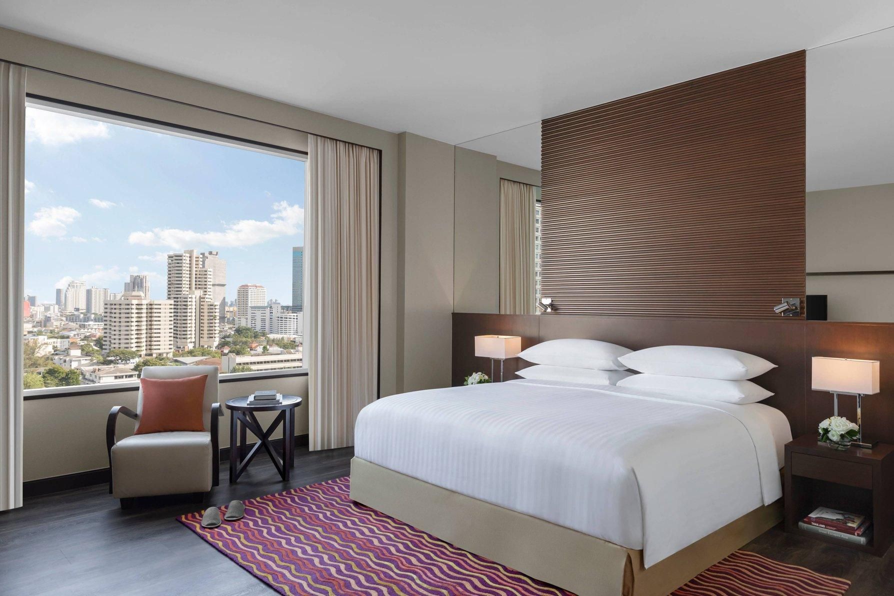 3 Bedroom Apartment, Bedroom 1: 1 King, Bedroom 2: 1 King, Bedroom 3: 1 King, City view