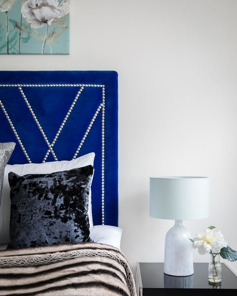 Luxury 5-bedroom Villa With Parking and AC House (5 Bedrooms) 8