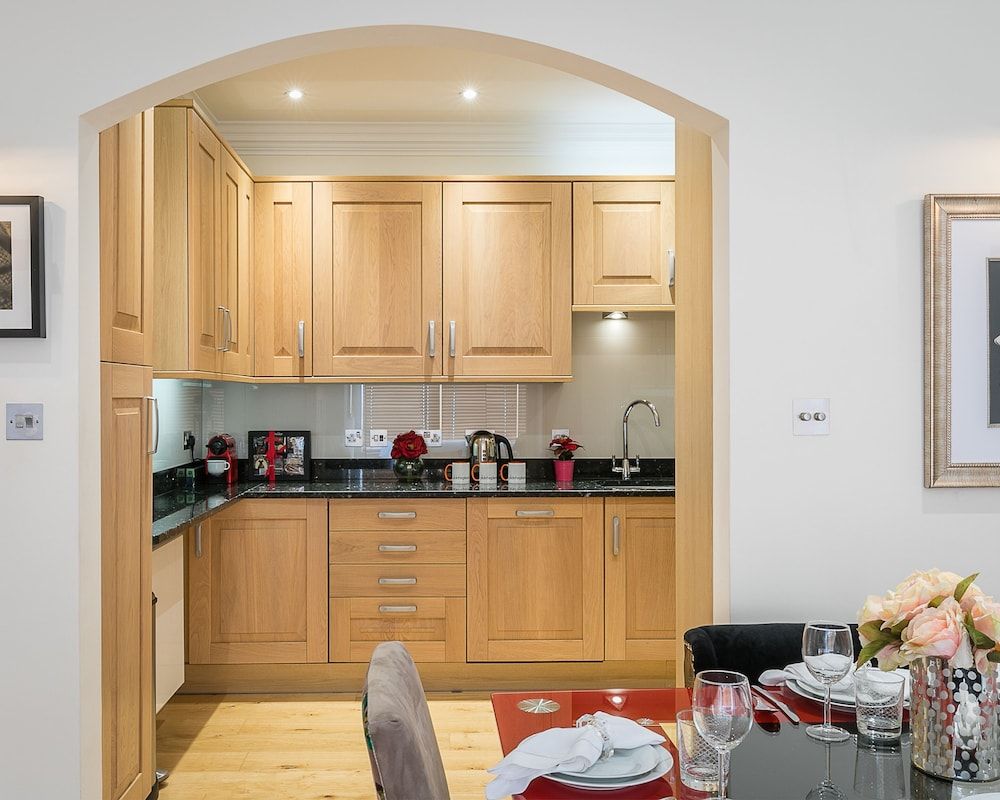 undefined Luxury 5-bedroom Villa With Parking and AC 4