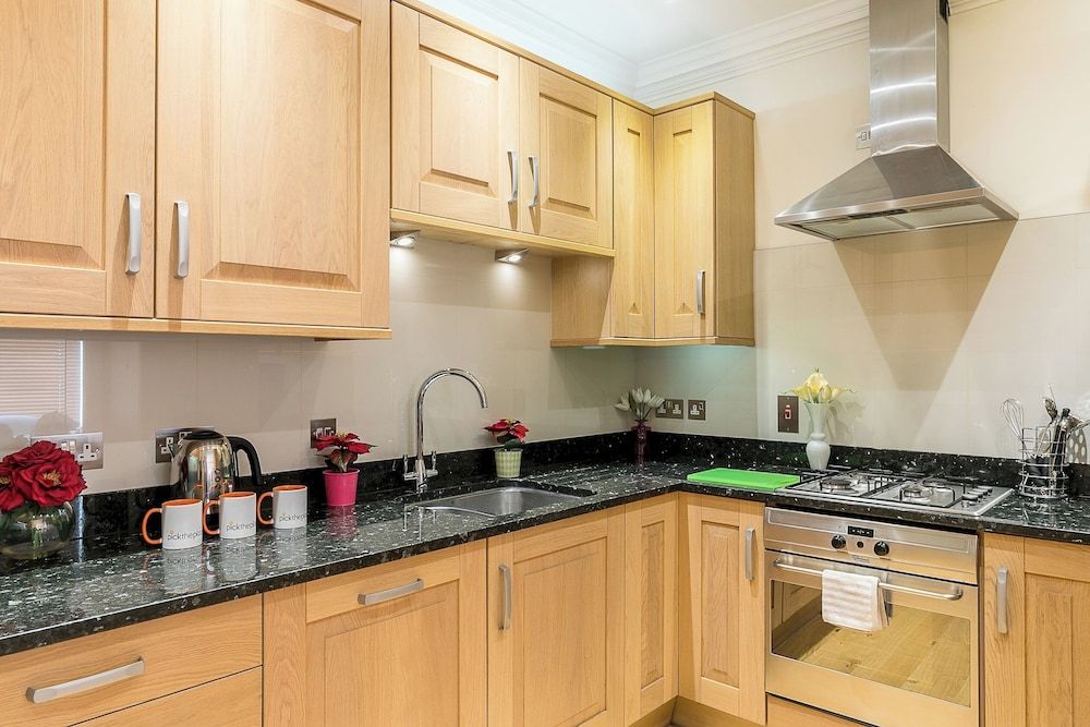 undefined Luxury 5-bedroom Villa With Parking and AC 2