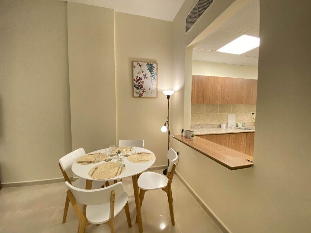 undefined Lux BnB 1BD JVC 9