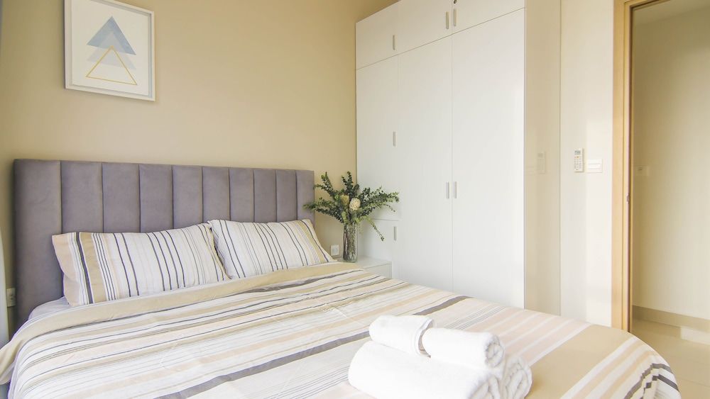 SAIGON 9 - Rivergate Residence Infinity Pool Grand Studio Suite, 1 Bedroom, City View 3