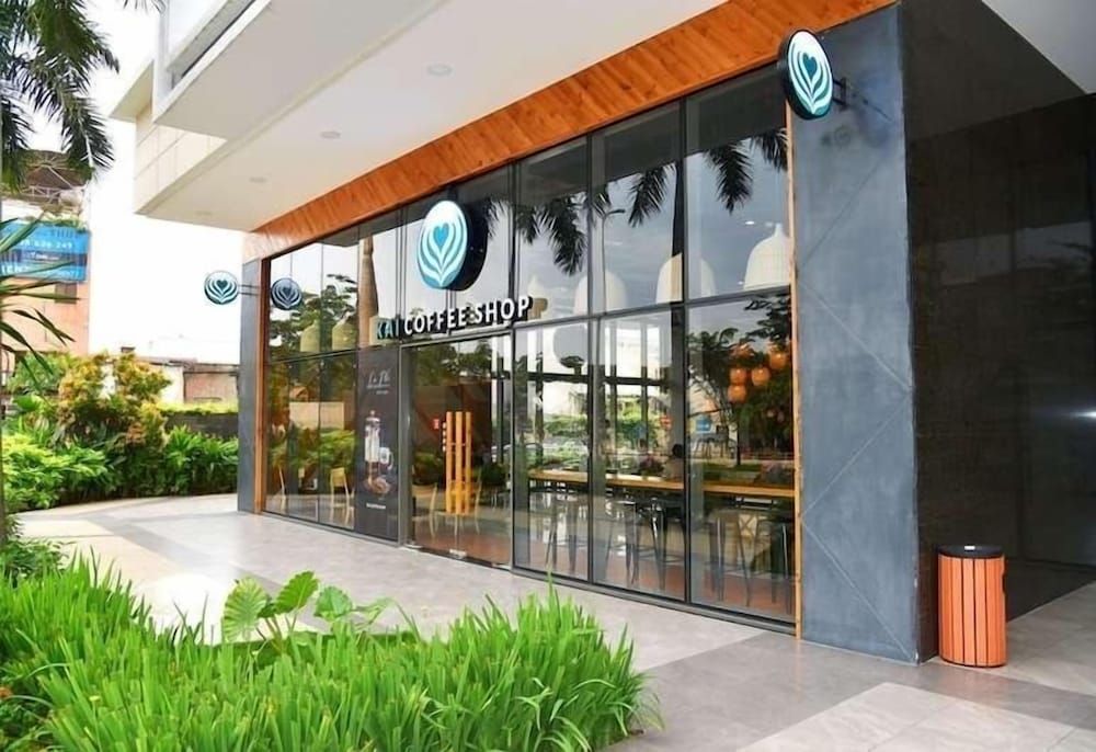 undefined SAIGON 9 - Rivergate Residence Infinity Pool 8