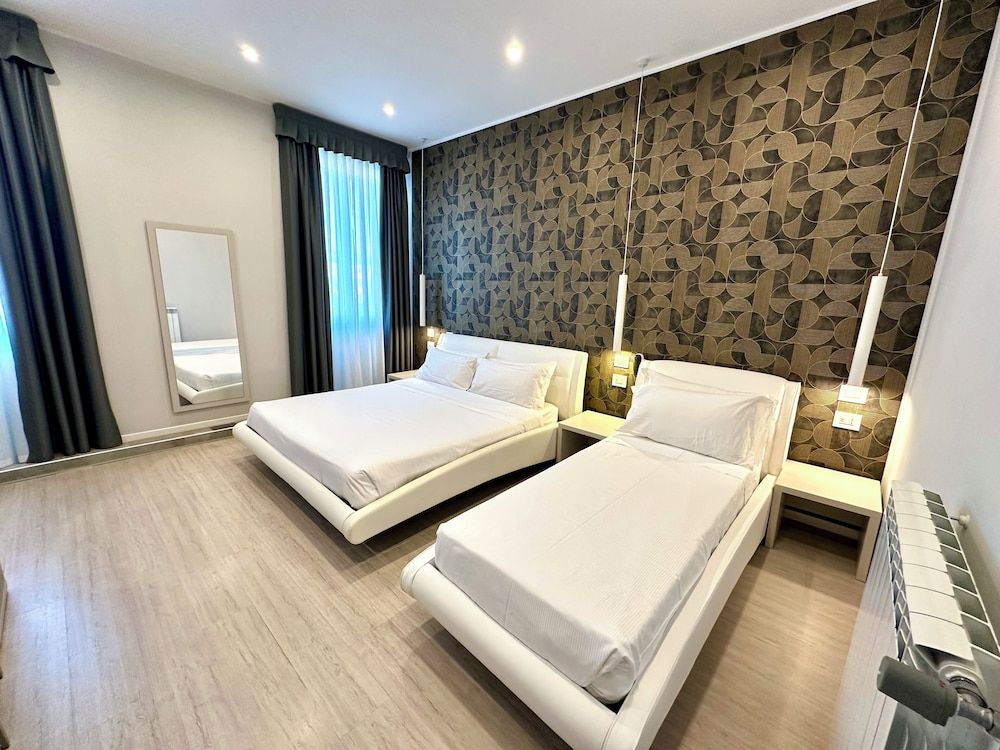 undefined Cadorna Luxury Hotel 5