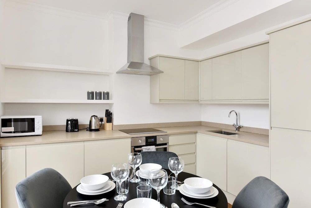 Stunning Sloane Square 2 Bed 2 5 Bath 2 5 Million
