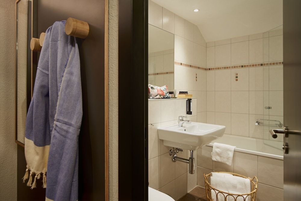 undefined The Hey Hotel 9