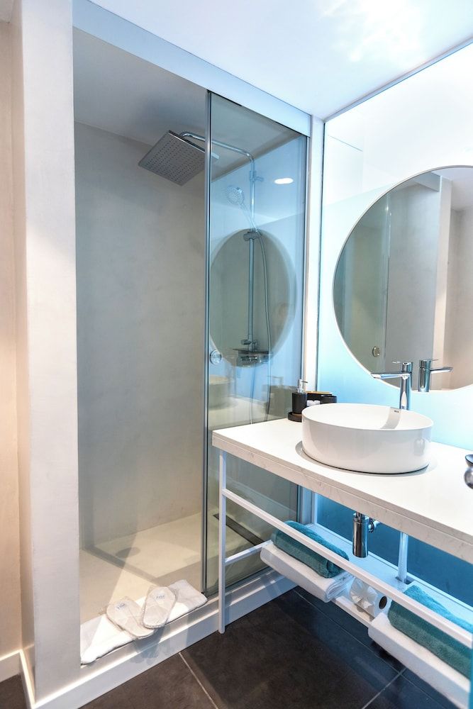 Hotel 54 Barceloneta Standard Double Room 2