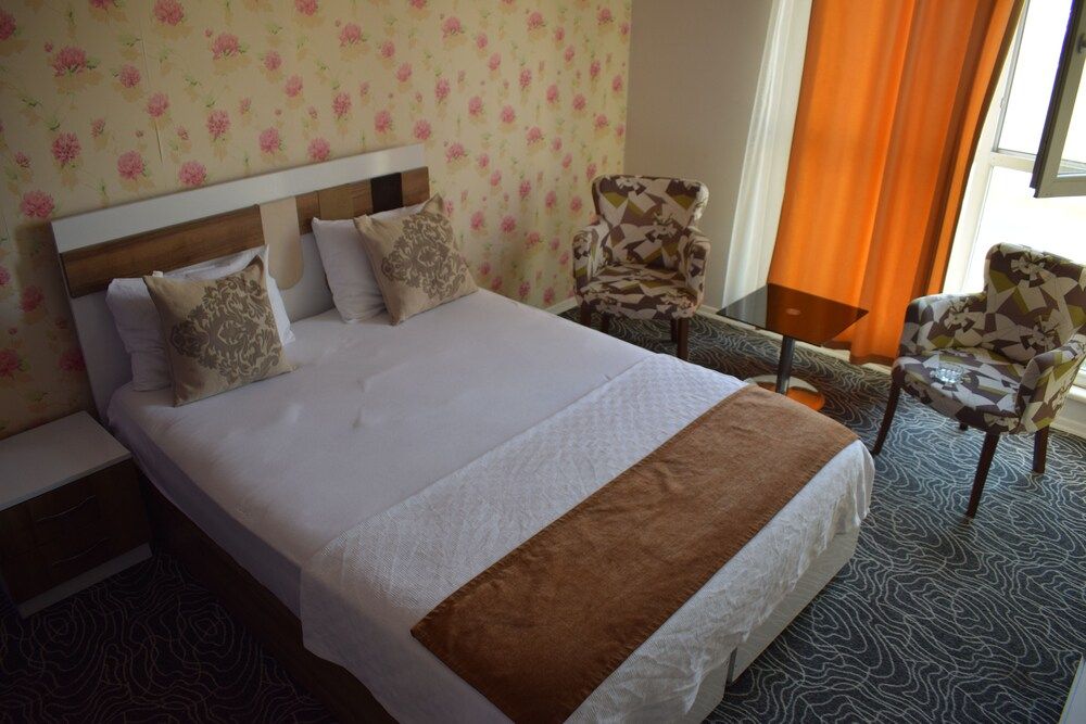 undefined Mira Suites 6