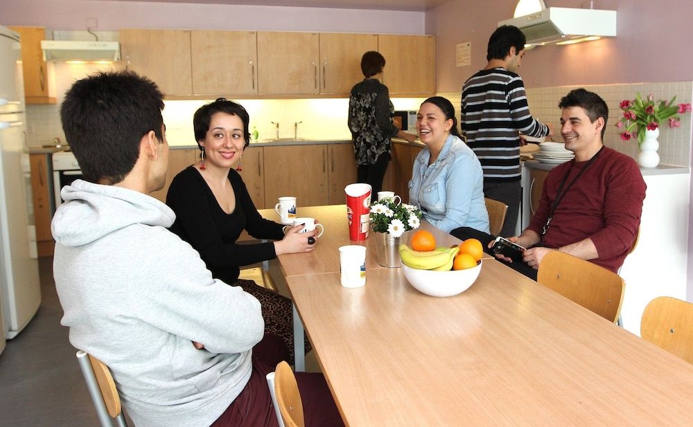 undefined Friendship House - Hostel 8