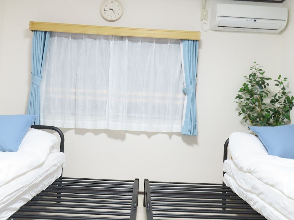 undefined Roland’s House 302 8